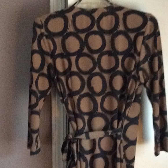 DVF Wrap Style Dress - Picture 7 of 8